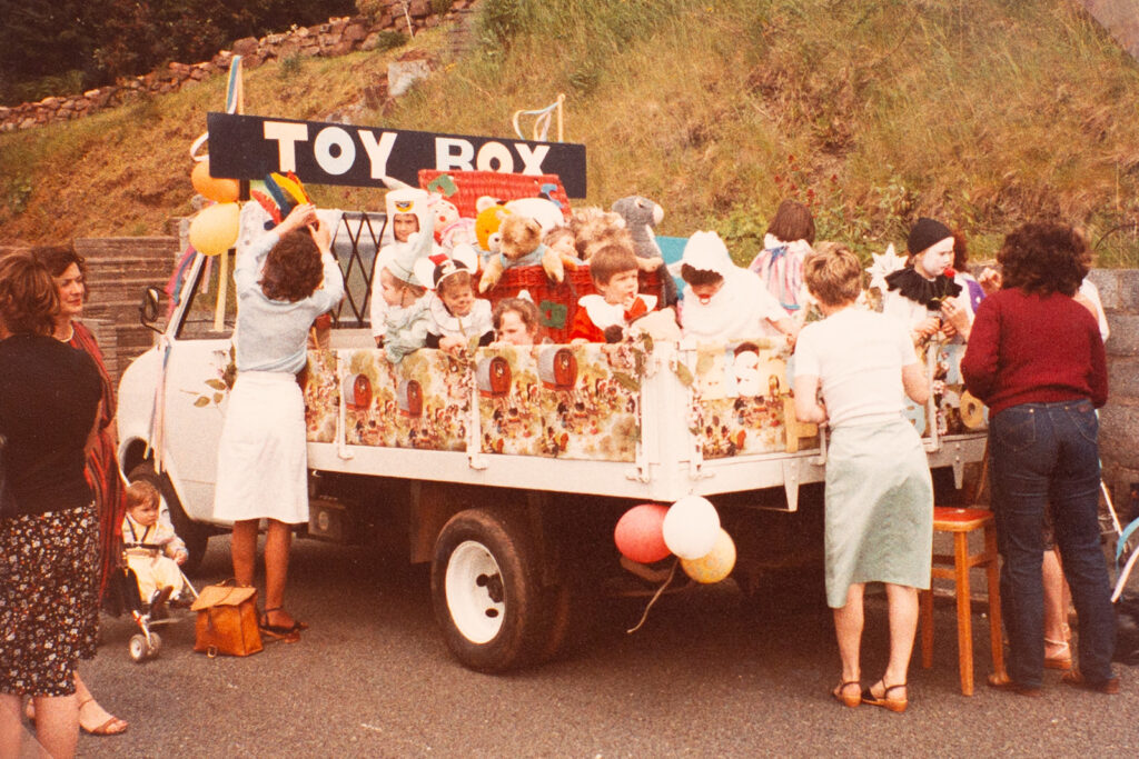 Photograph of Bishopsteignton Carnival 1983