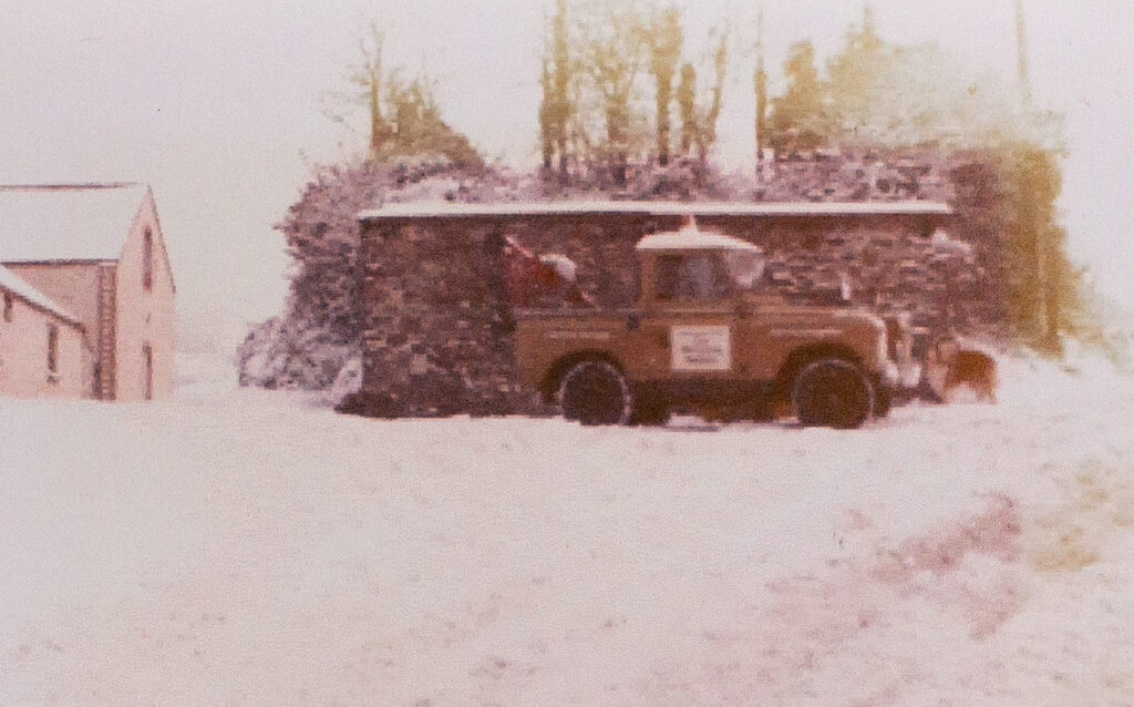 Central Garage recovery landrover in the snow